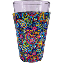 Load image into Gallery viewer, Paisley Pattern Pint Coolie
